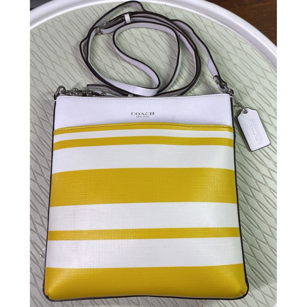COACH Crossbody Bleecker N/S  Coated Canvas Swingpack Yellow &White 8.5x8x1" EUC